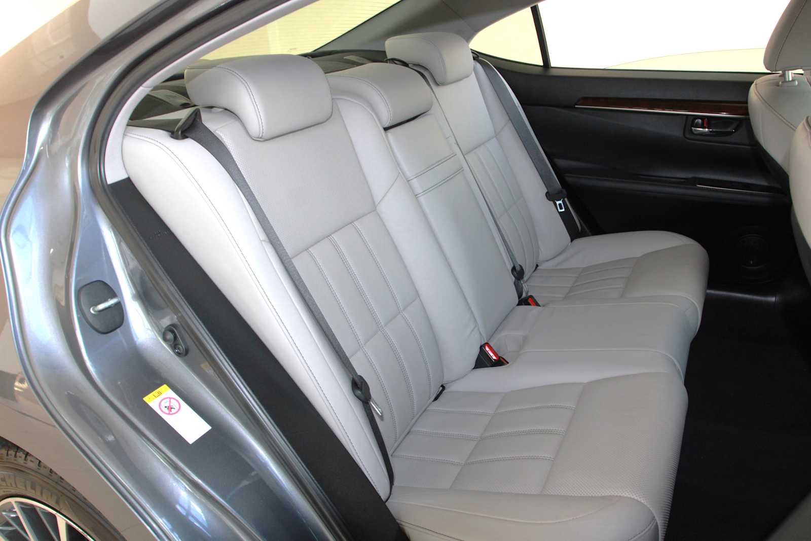 used 2018 Lexus ES 350 car, priced at $27,998