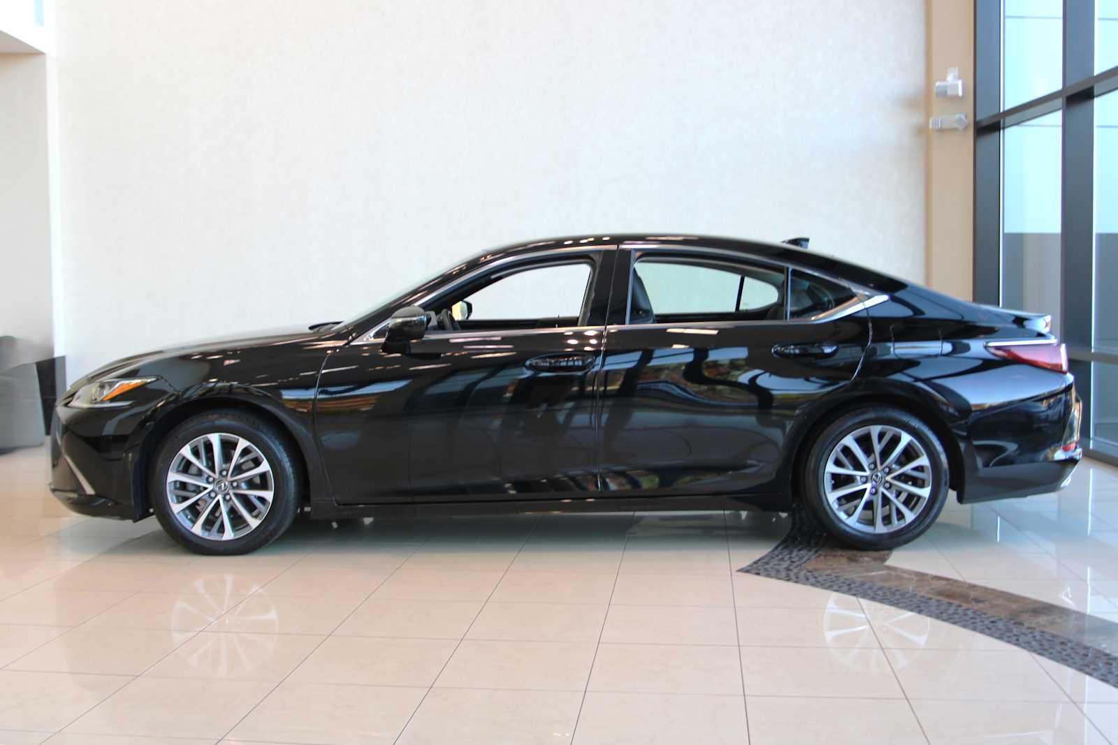 used 2022 Lexus ES 350 car, priced at $33,498