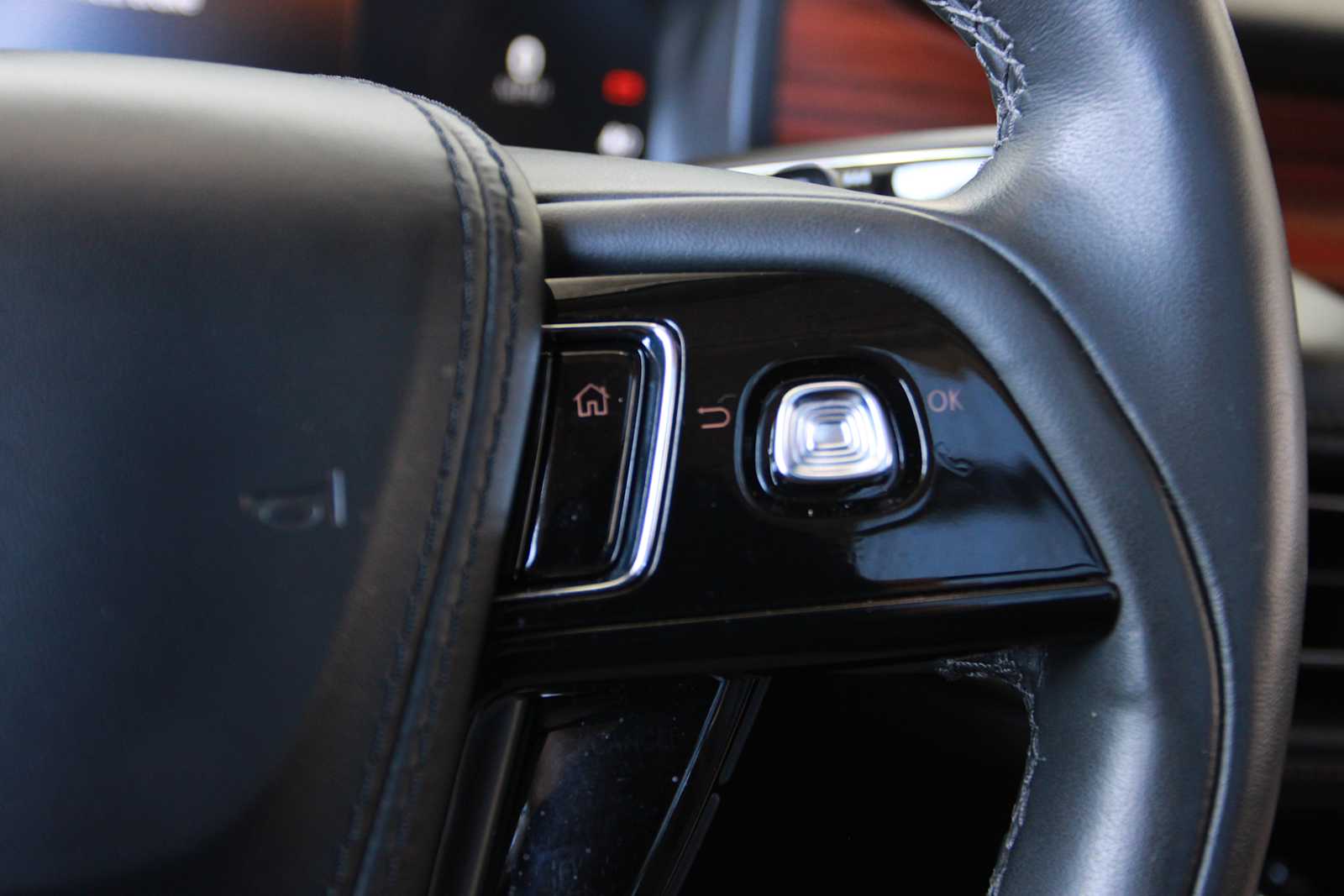 used 2023 Lincoln Aviator car, priced at $47,998