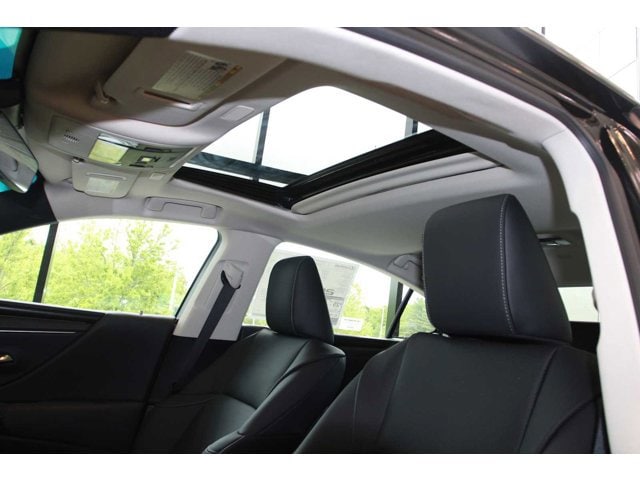 new 2025 Lexus ES 350 car, priced at $51,164
