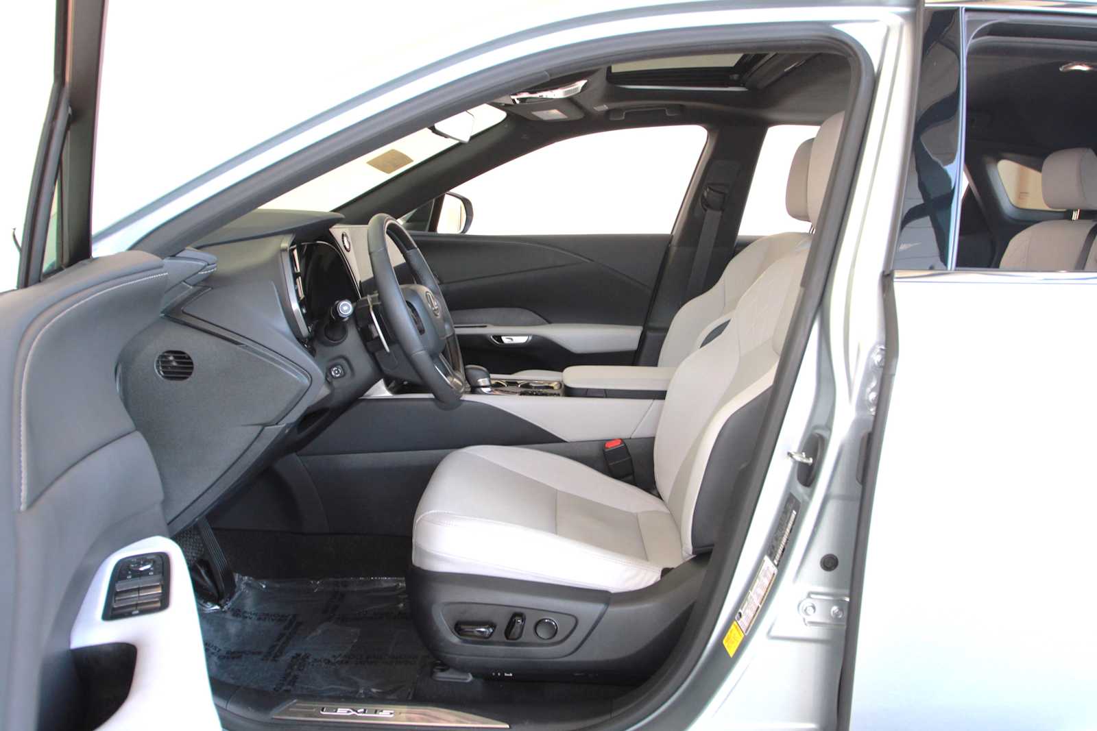 used 2024 Lexus RX 350 car, priced at $52,998