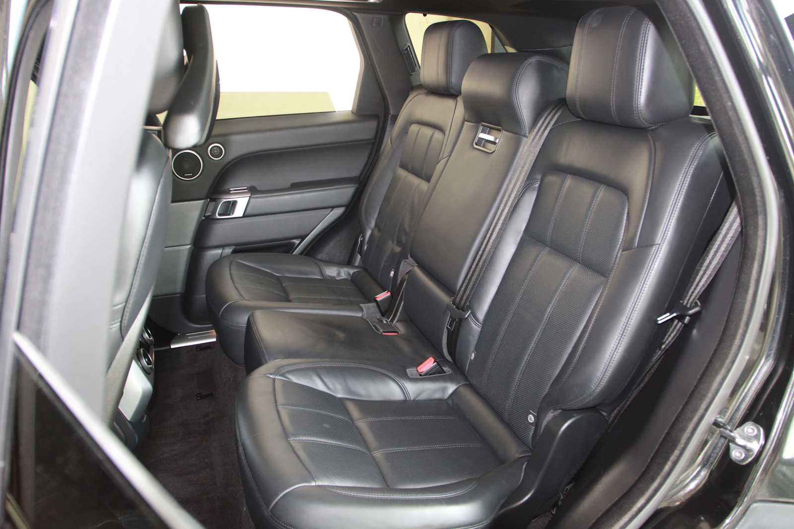 used 2020 Land Rover Range Rover Sport car, priced at $35,998