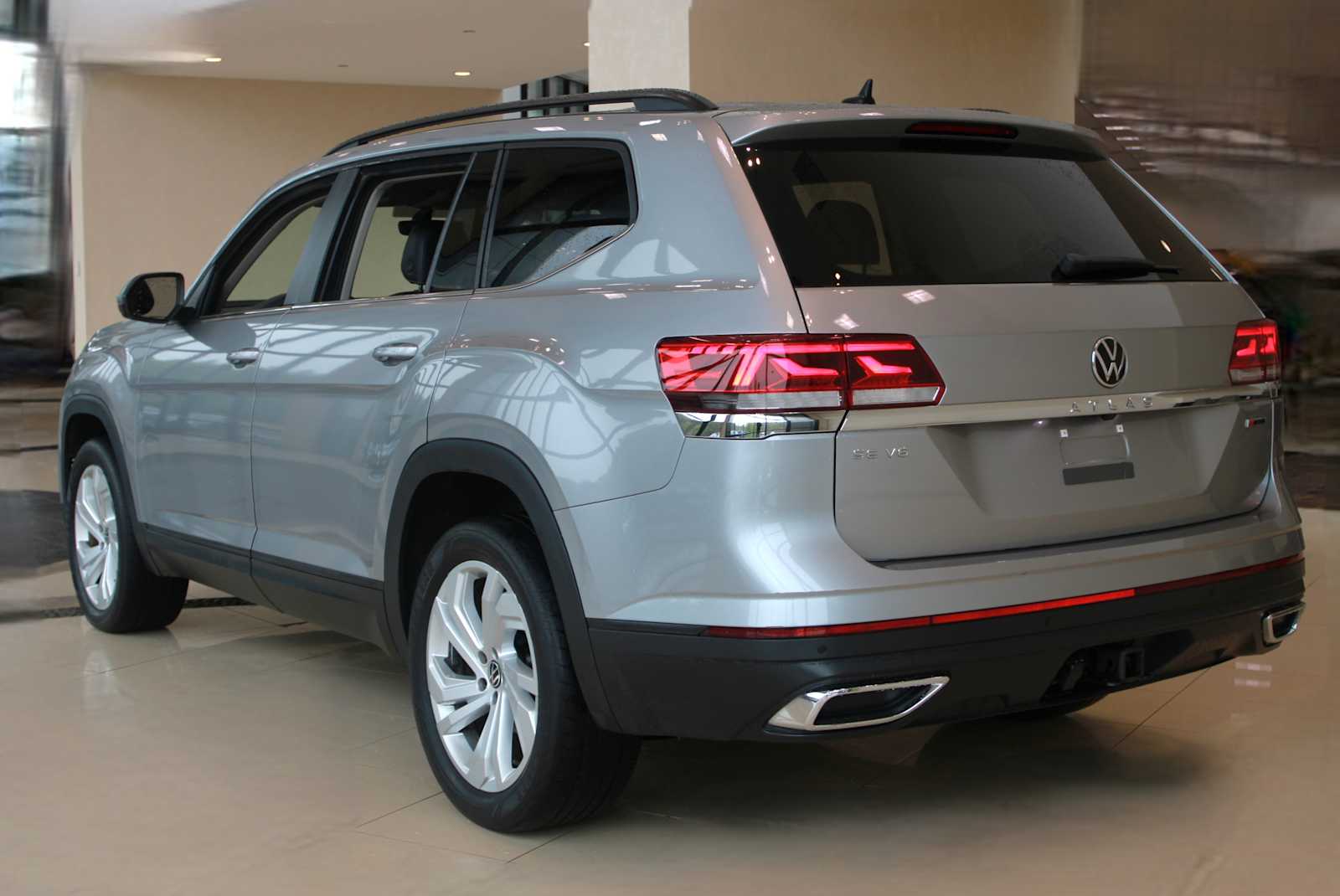 used 2021 Volkswagen Atlas car, priced at $26,998