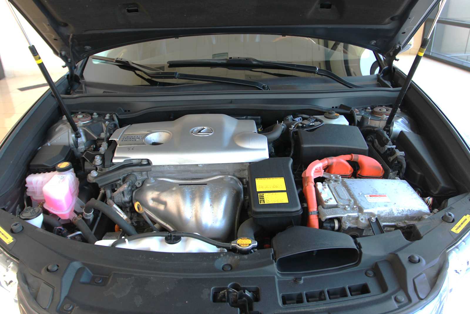 used 2014 Lexus ES 300h car, priced at $15,998
