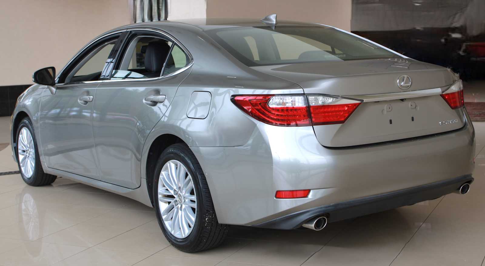 used 2015 Lexus ES 350 car, priced at $14,998