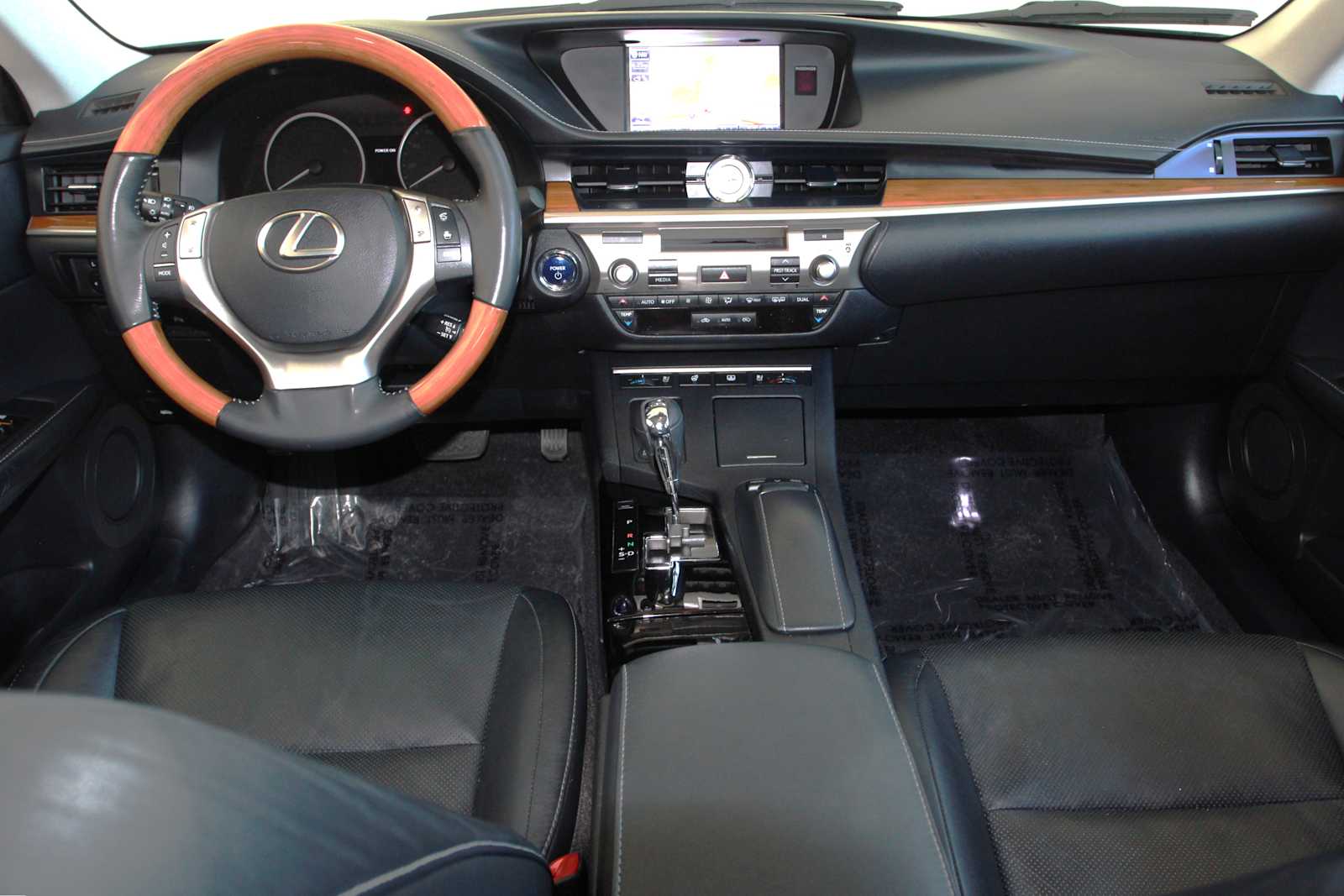 used 2014 Lexus ES 300h car, priced at $15,998
