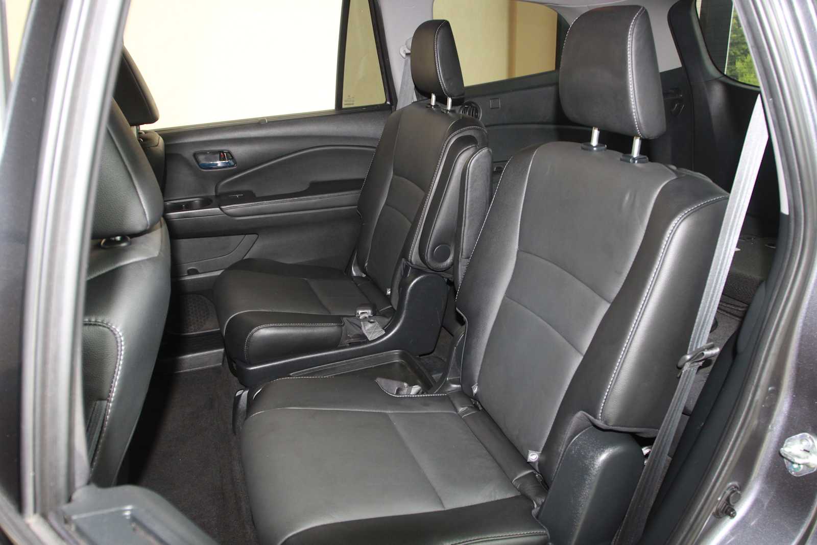 used 2021 Honda Pilot car, priced at $27,498