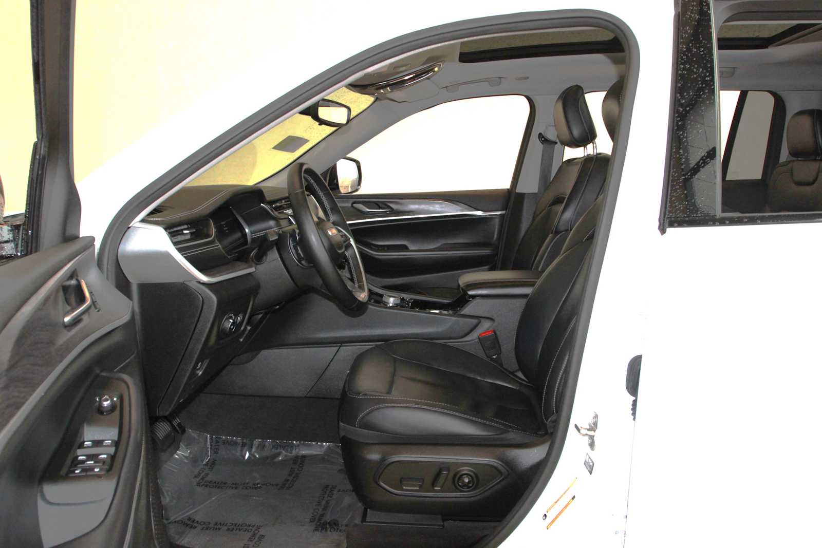 used 2021 Jeep Grand Cherokee L car, priced at $30,498