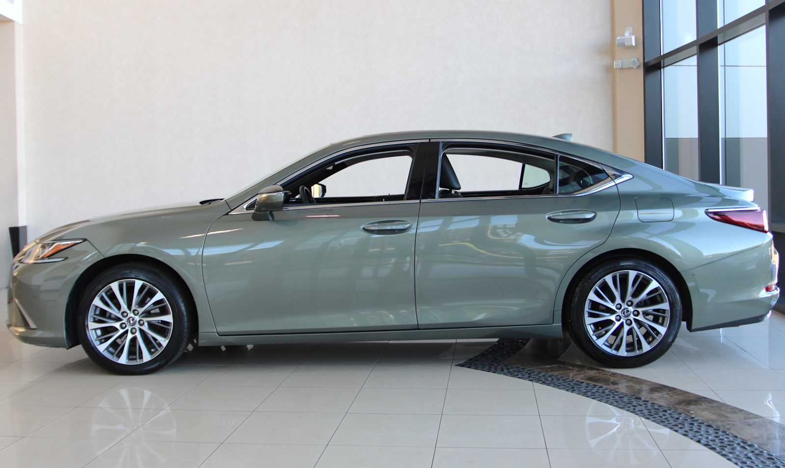 used 2019 Lexus ES car, priced at $20,998