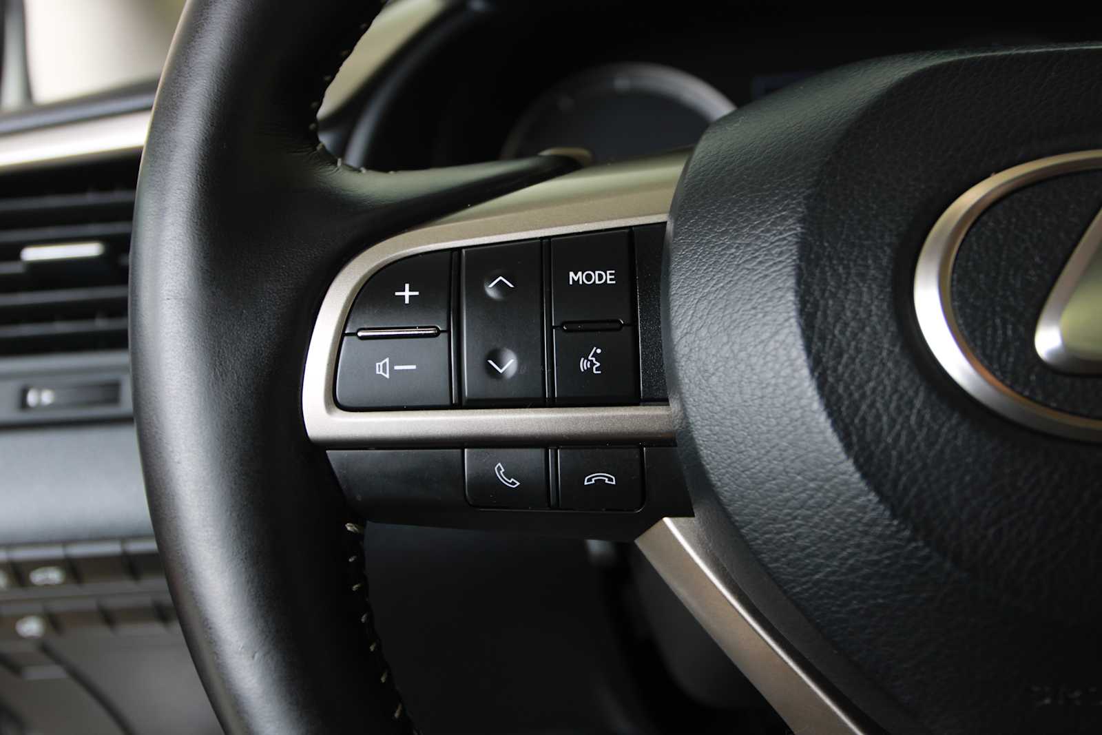 used 2021 Lexus RX 350L car, priced at $42,998