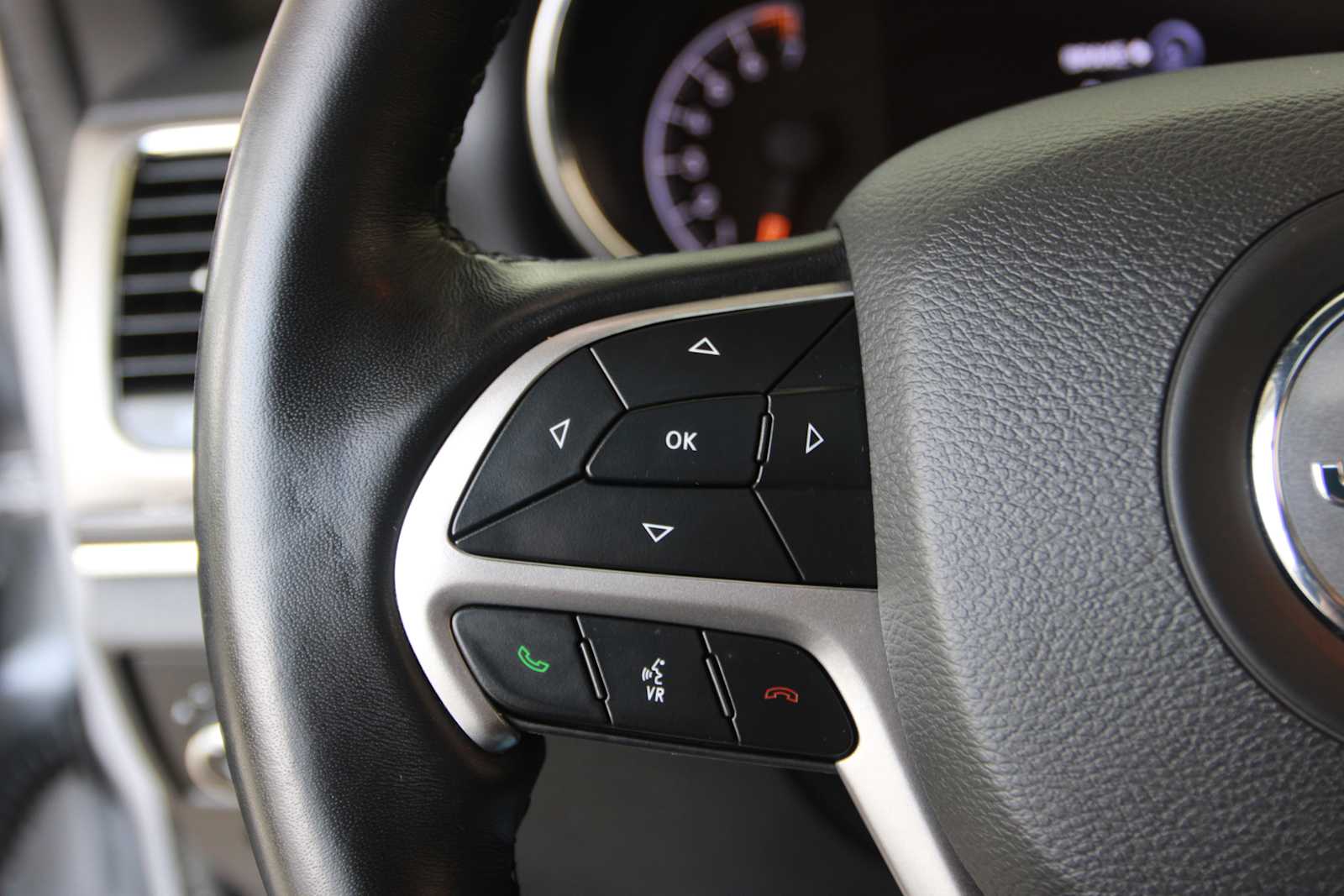 used 2021 Jeep Grand Cherokee car, priced at $27,798