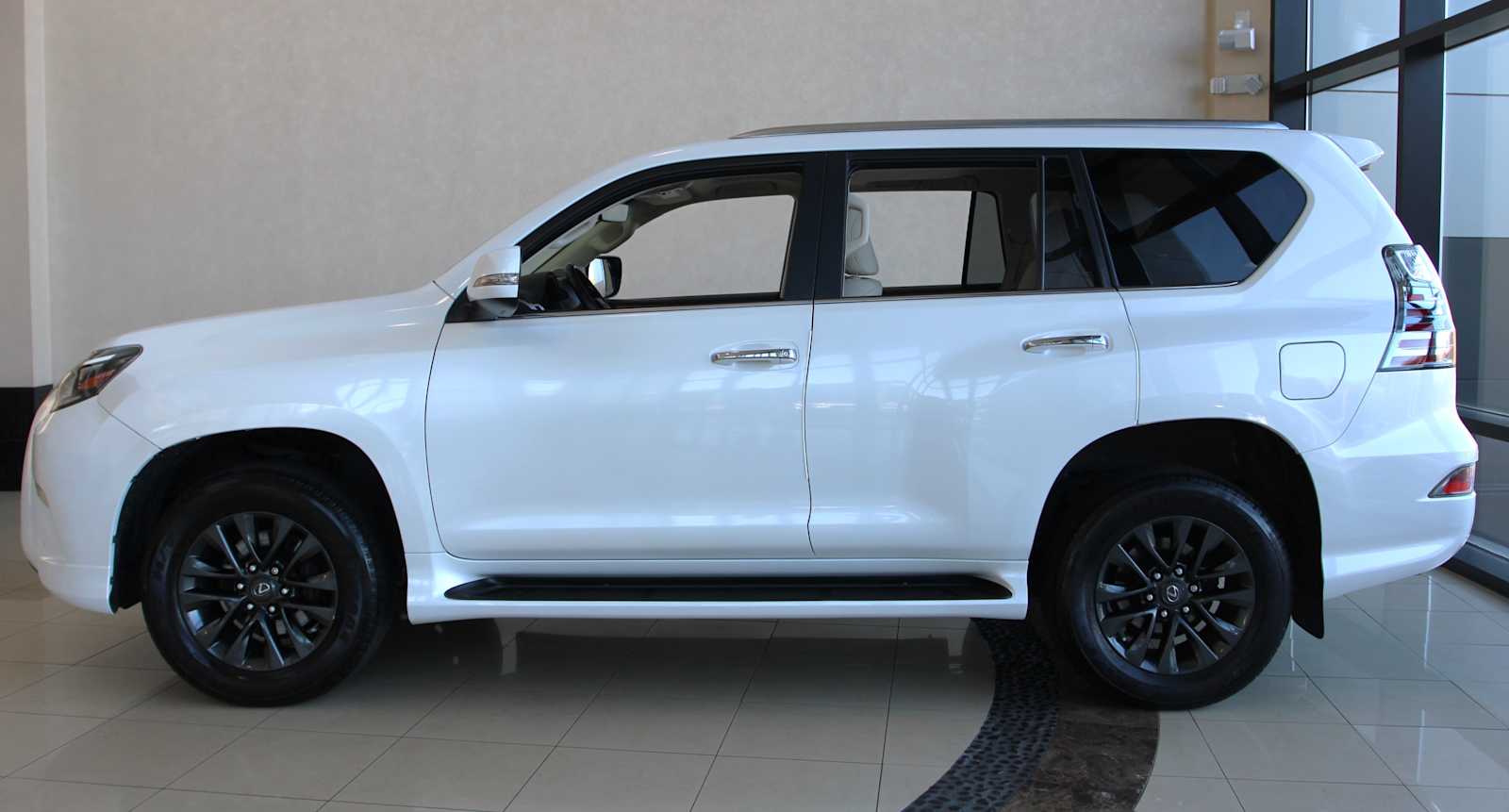 used 2022 Lexus GX 460 car, priced at $47,998