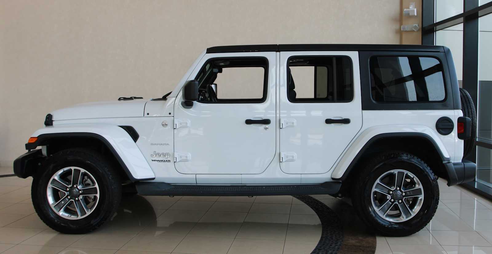 used 2018 Jeep Wrangler Unlimited car, priced at $24,598