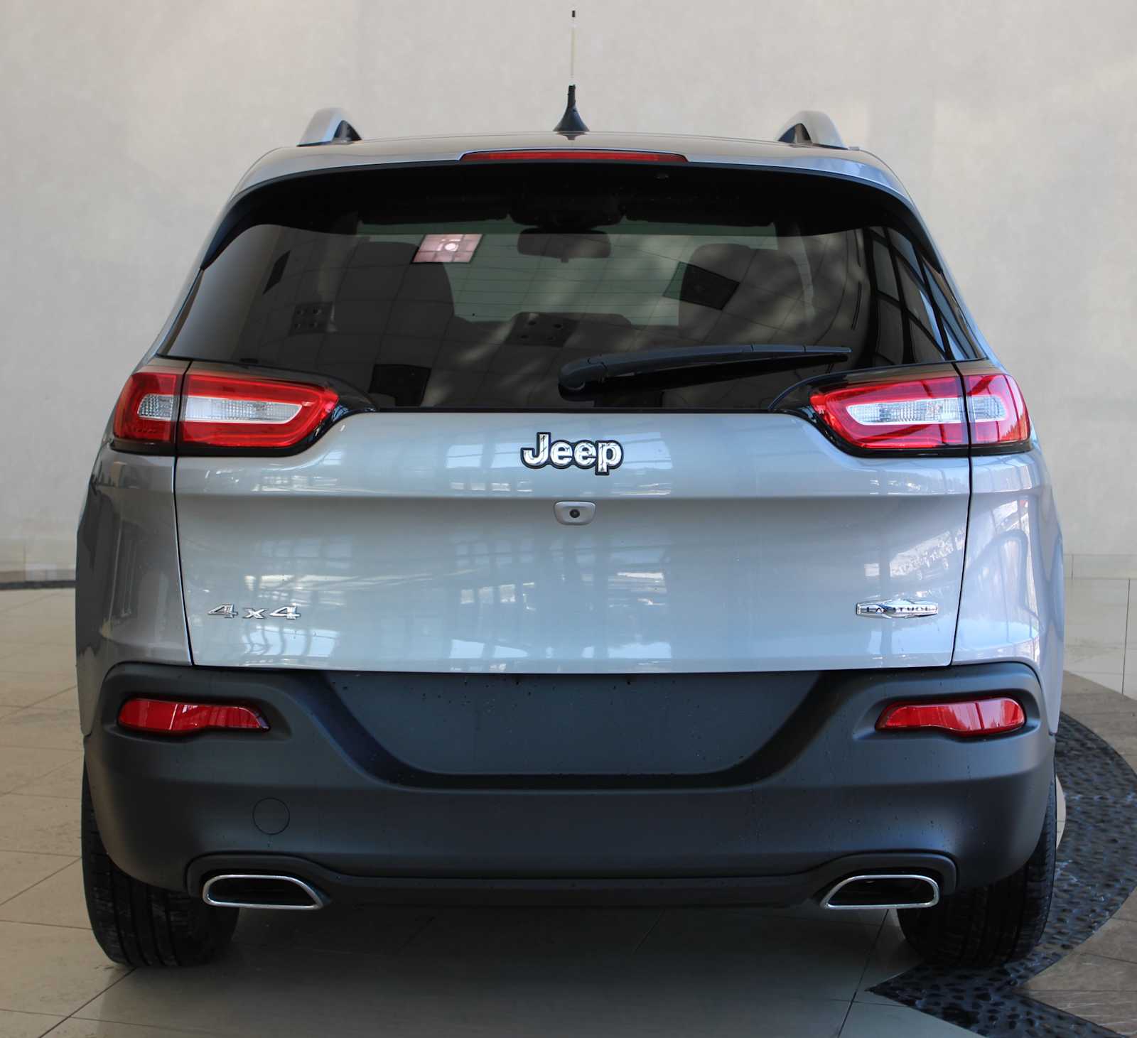 used 2016 Jeep Cherokee car, priced at $12,998