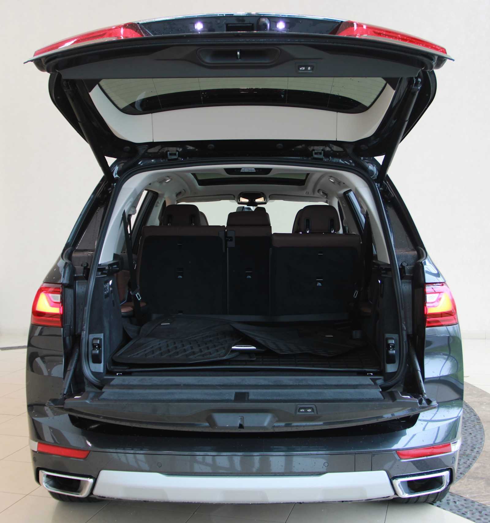 used 2022 BMW X7 car, priced at $47,798