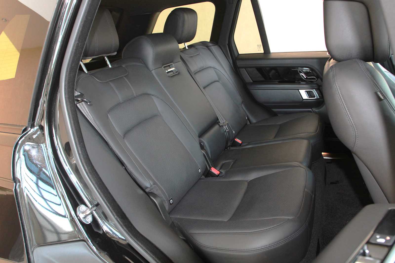used 2021 Land Rover Range Rover car, priced at $41,598