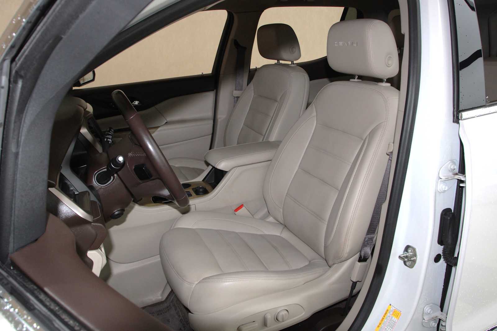 used 2019 GMC Acadia car, priced at $19,698