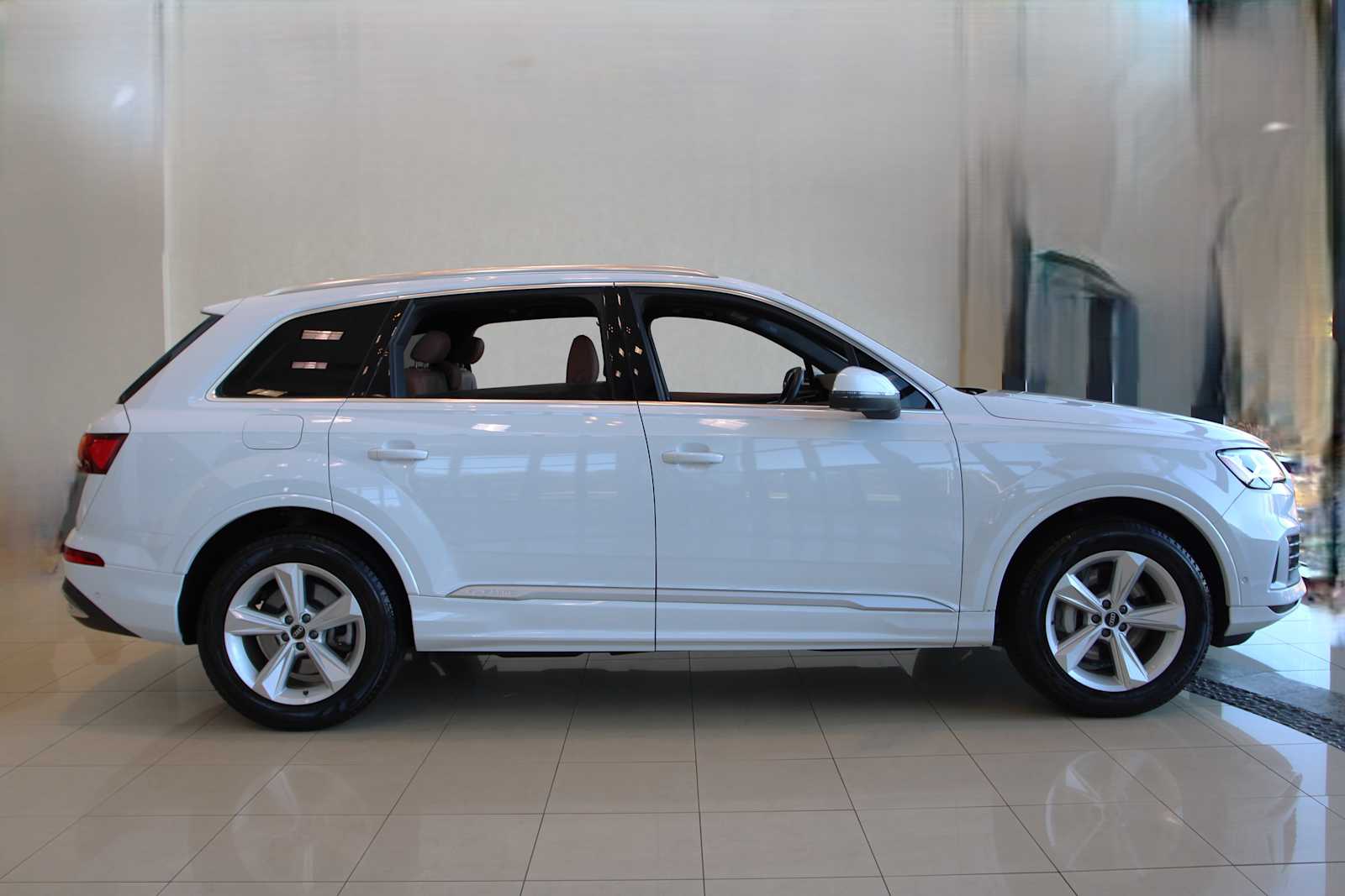 used 2021 Audi Q7 car, priced at $29,998