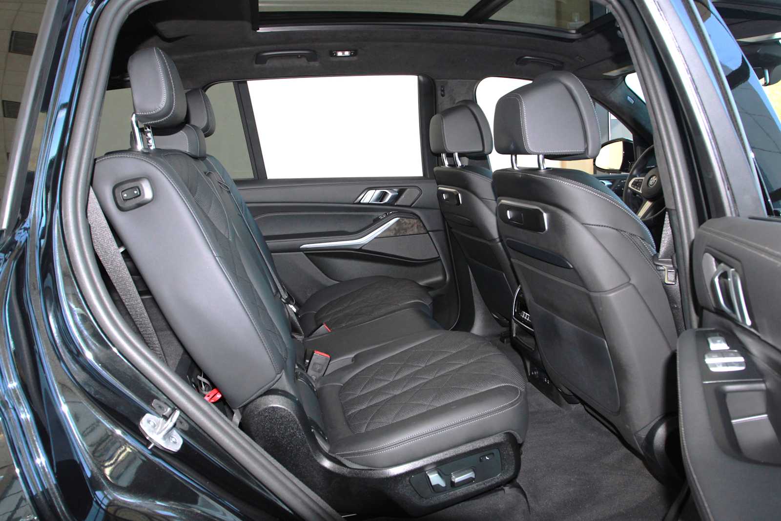 used 2024 BMW X7 car, priced at $69,998