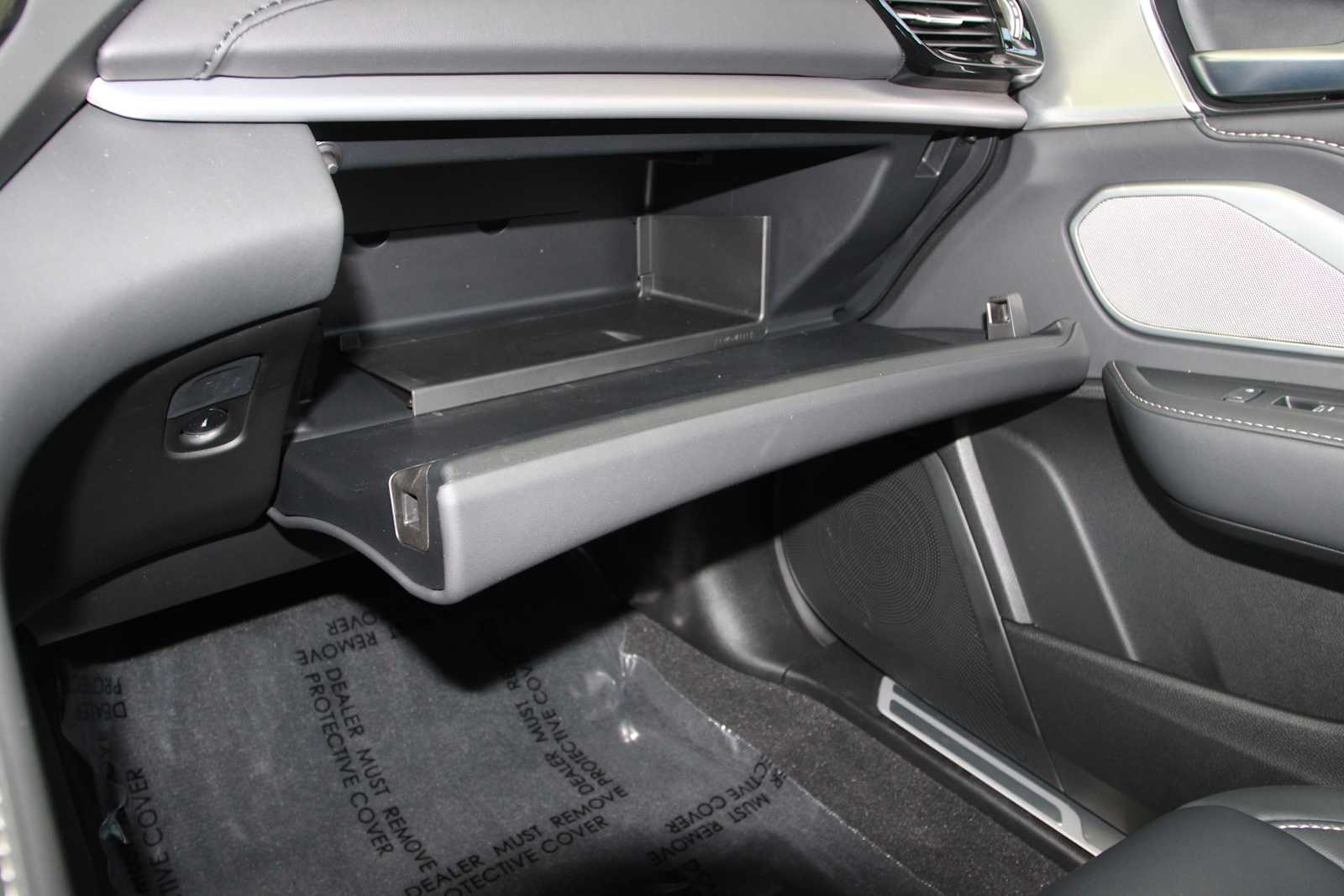 used 2025 Acura RDX car, priced at $43,998