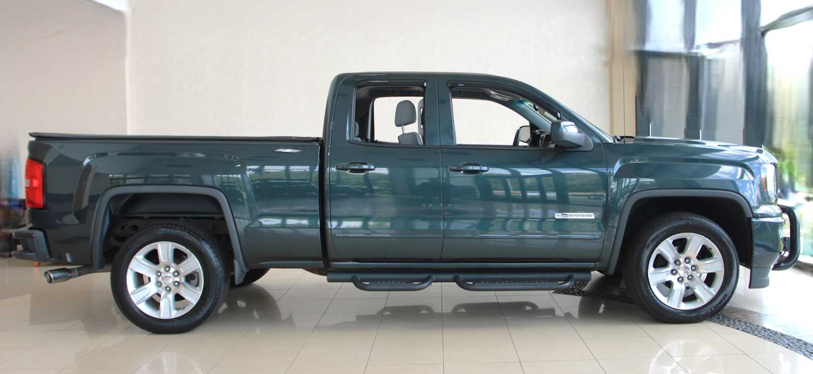 used 2017 GMC Sierra 1500 car, priced at $19,998