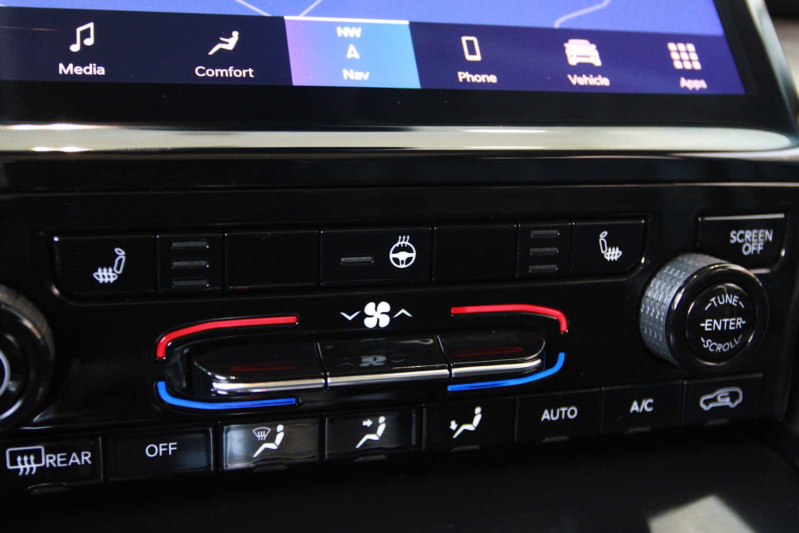 used 2021 Jeep Grand Cherokee L car, priced at $30,498