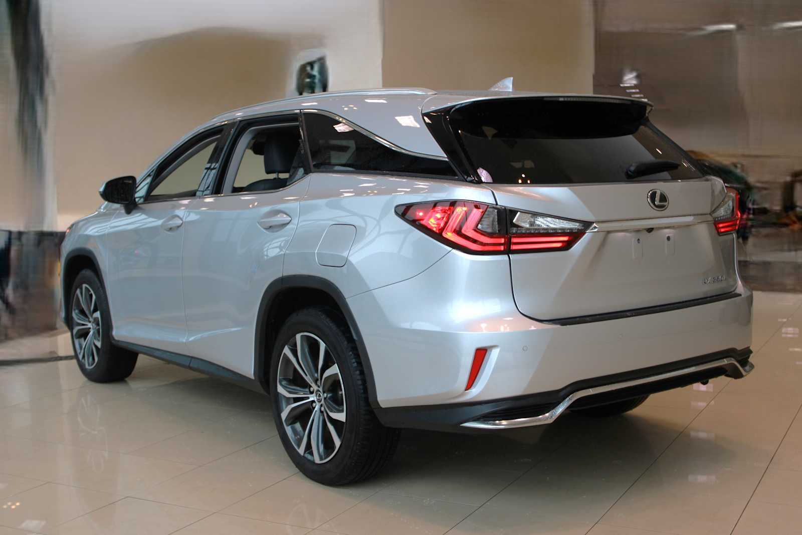 used 2018 Lexus RX 350L car, priced at $33,998