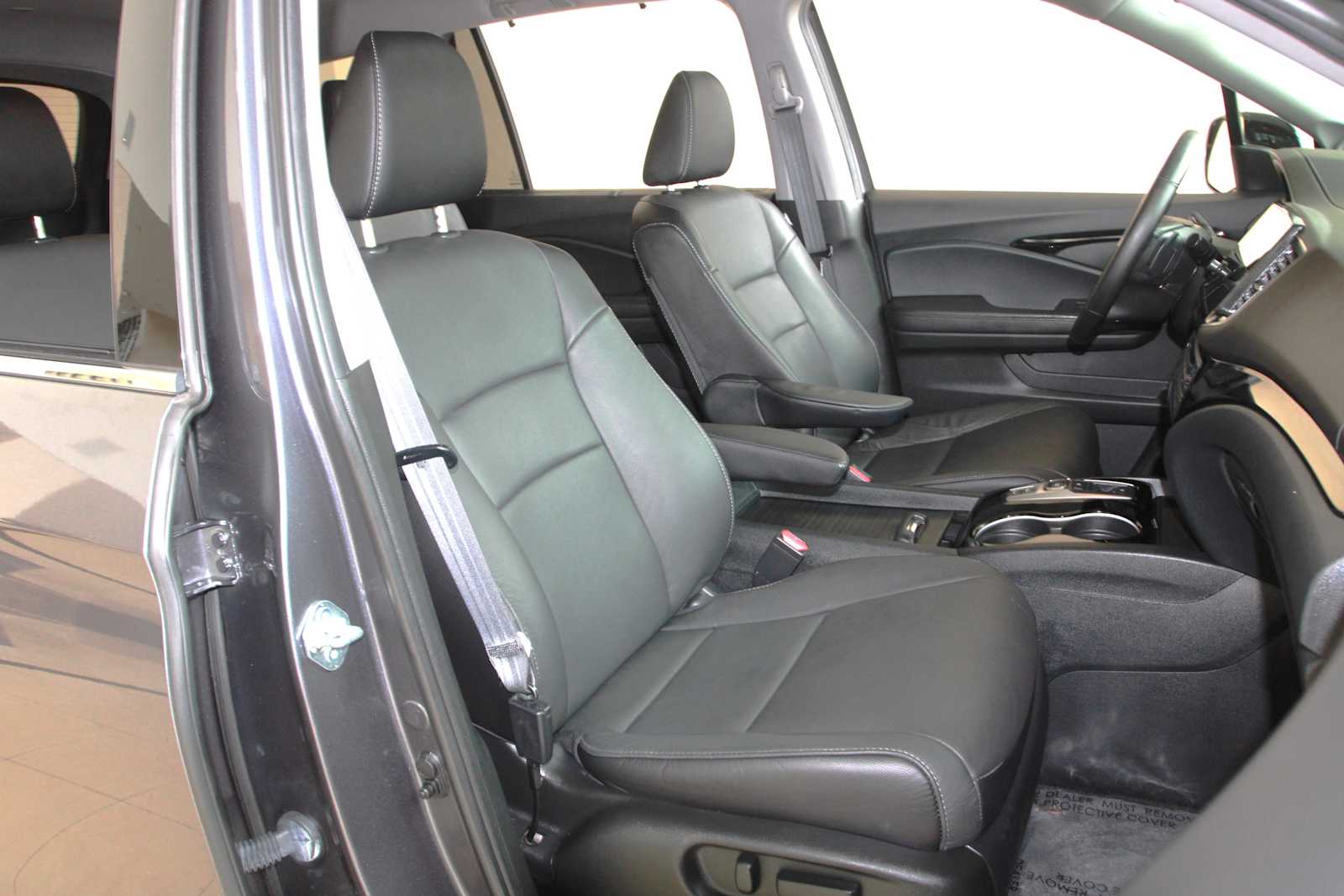 used 2021 Honda Pilot car, priced at $27,498