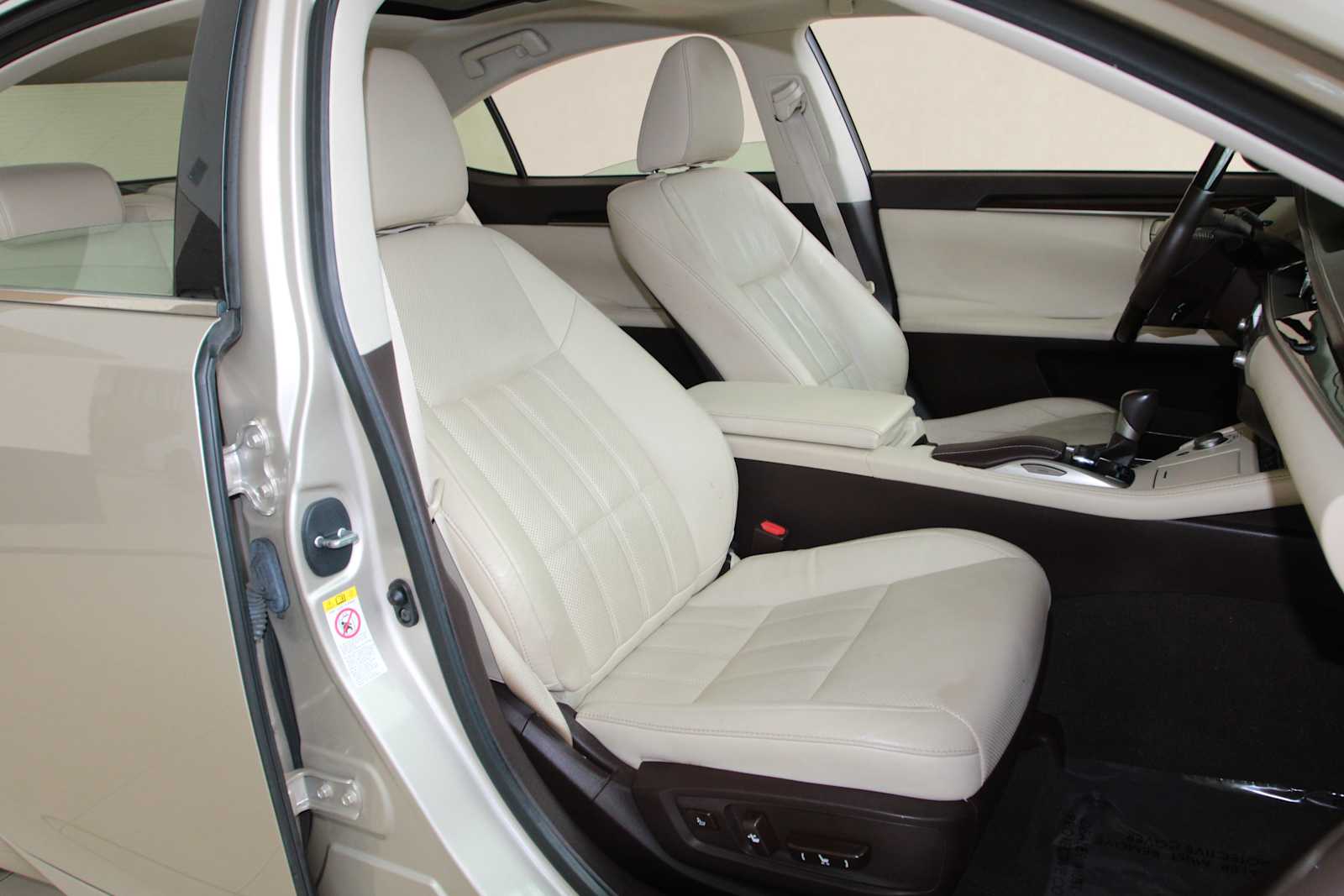 used 2016 Lexus ES 350 car, priced at $14,998