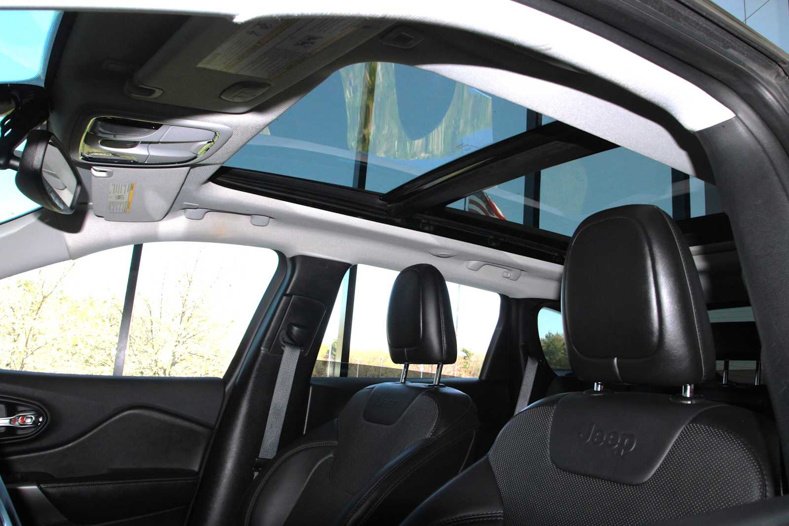 used 2019 Jeep Cherokee car, priced at $17,998