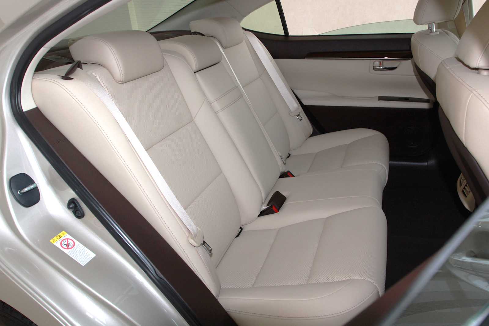 used 2018 Lexus ES 350 car, priced at $28,798