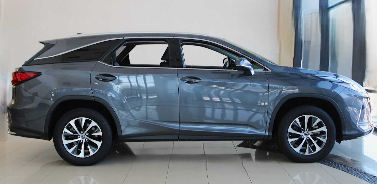 used 2022 Lexus RX 350L car, priced at $42,998