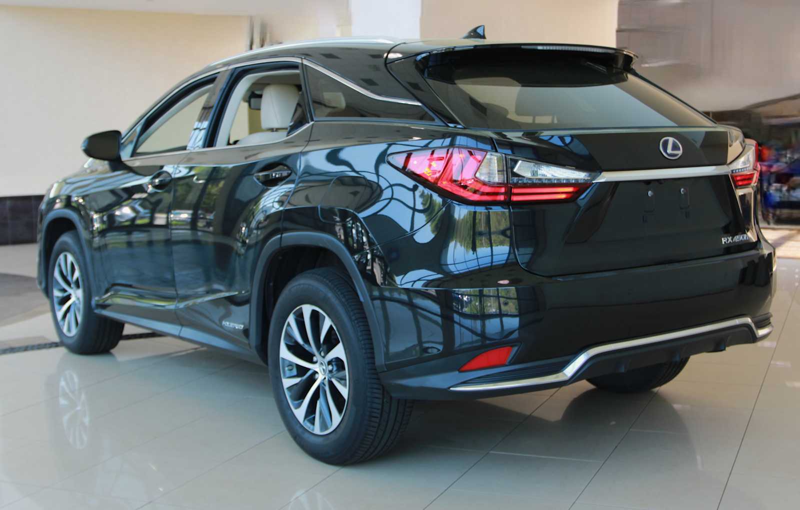 used 2022 Lexus RX 450h car, priced at $48,498
