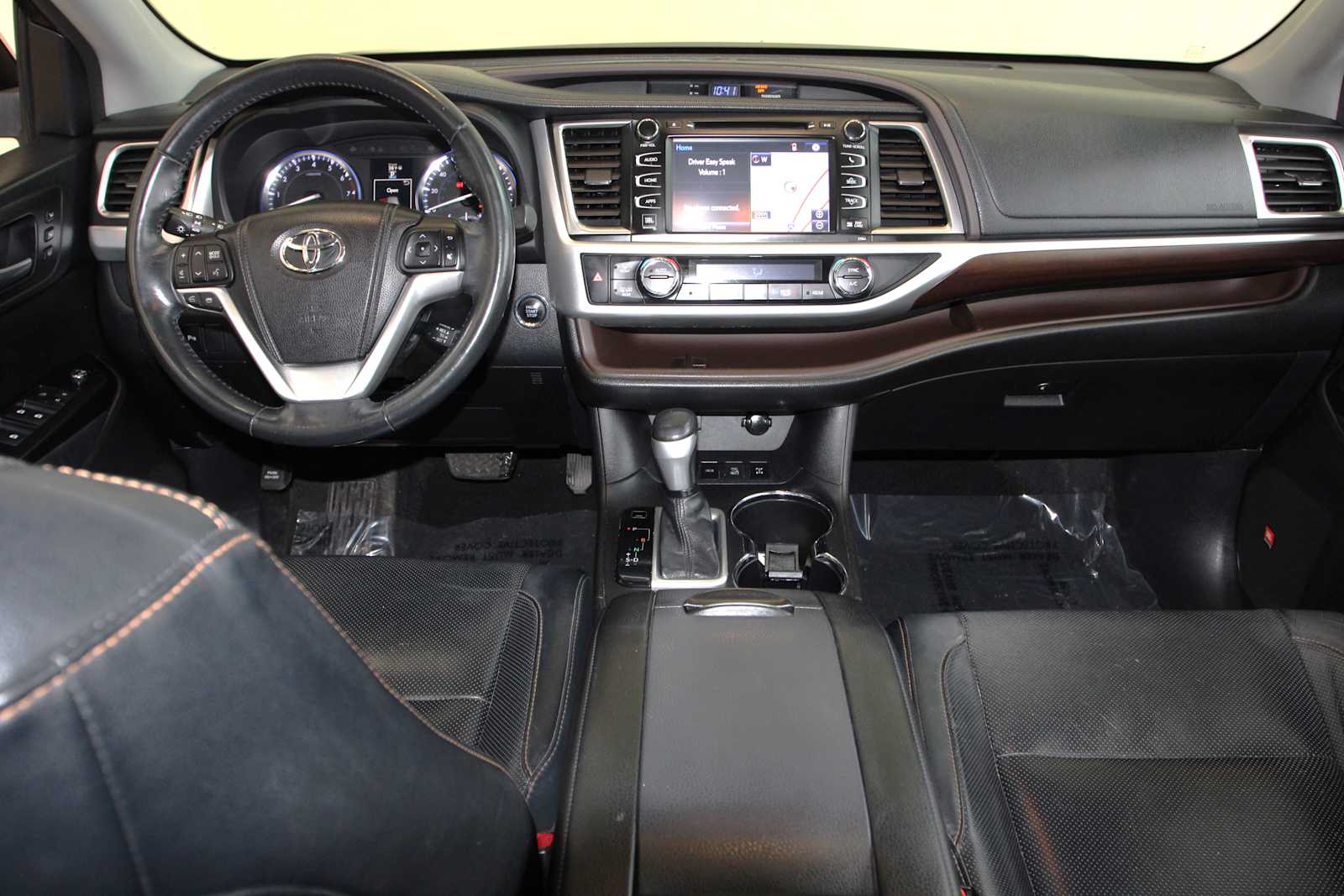 used 2014 Toyota Highlander car, priced at $16,298