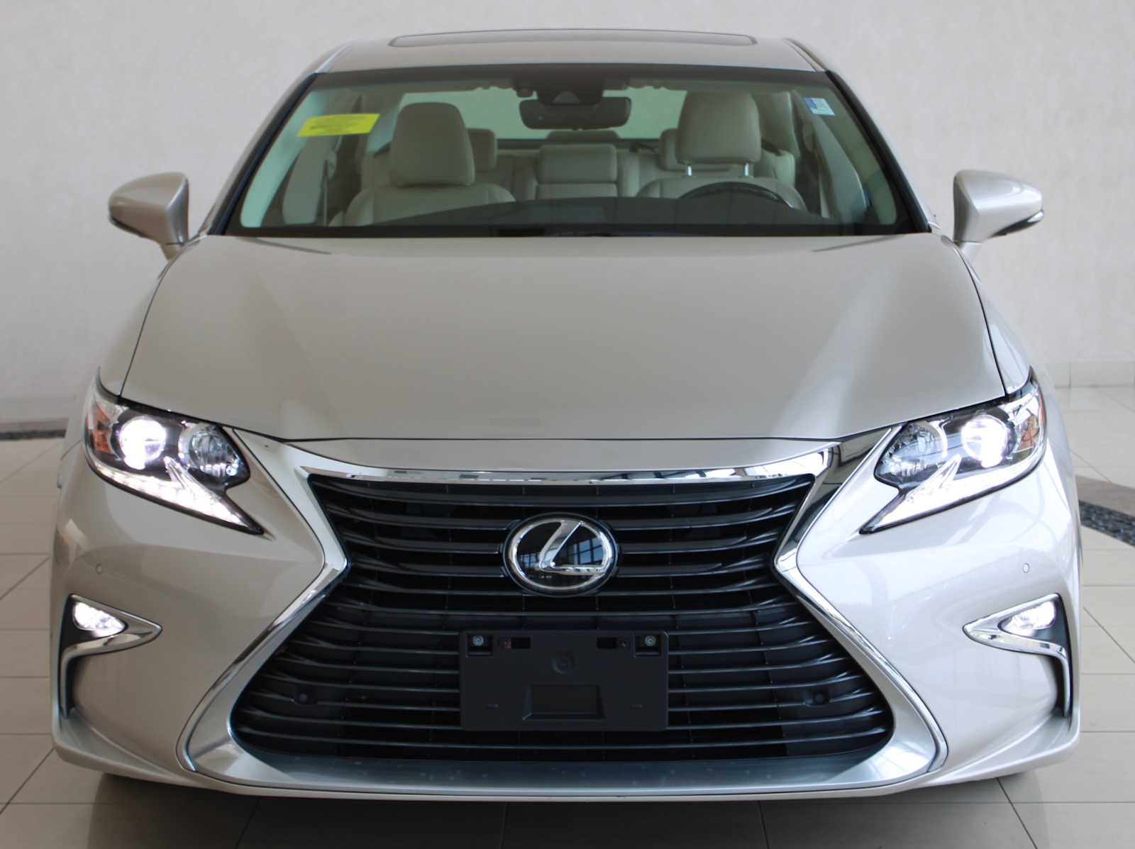 used 2018 Lexus ES 350 car, priced at $28,798