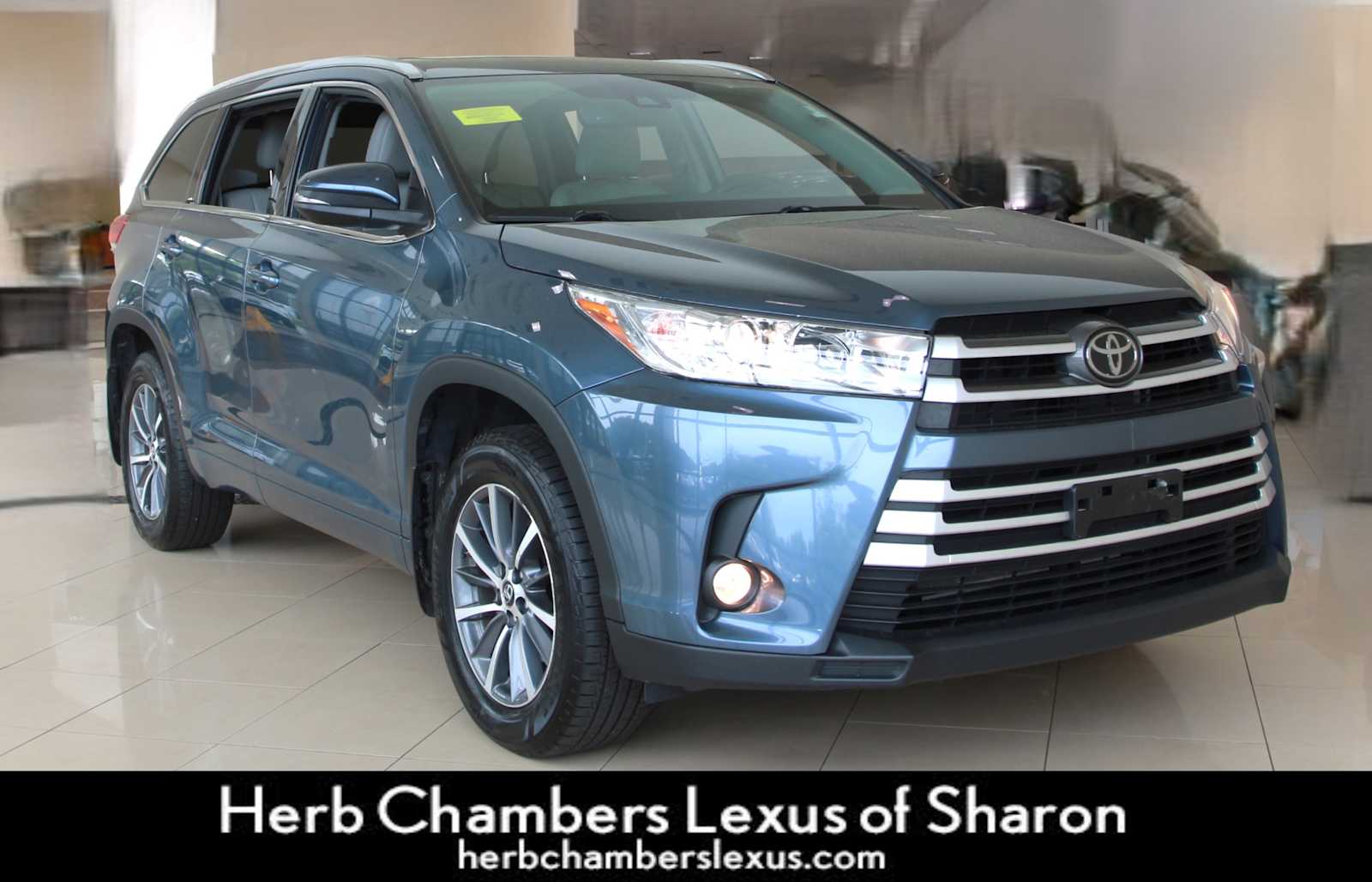 used 2018 Toyota Highlander car, priced at $24,998
