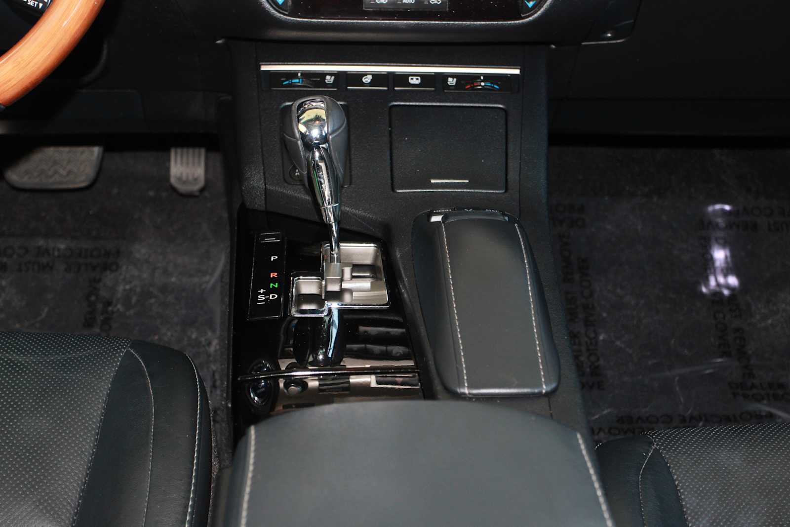used 2014 Lexus ES 300h car, priced at $15,998