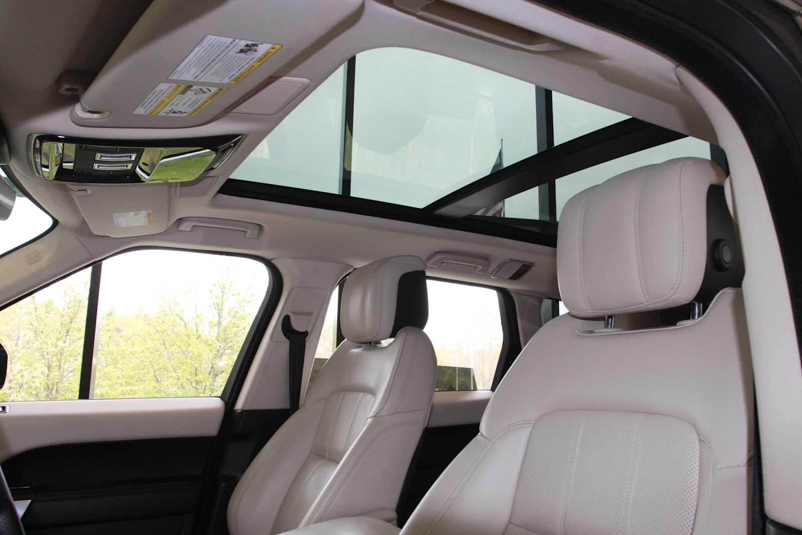 used 2020 Land Rover Range Rover Sport car, priced at $33,998