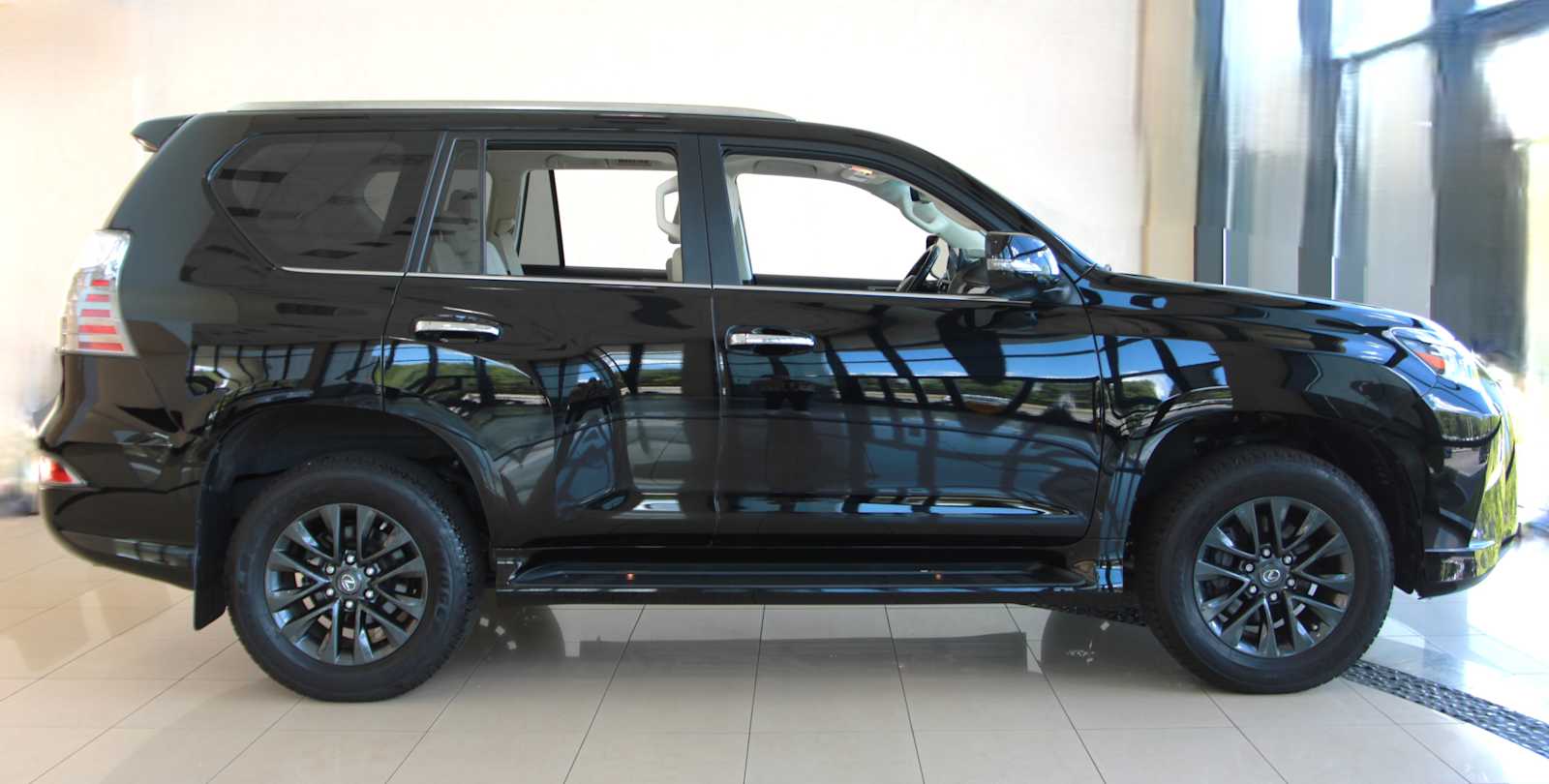 used 2023 Lexus GX 460 car, priced at $59,598
