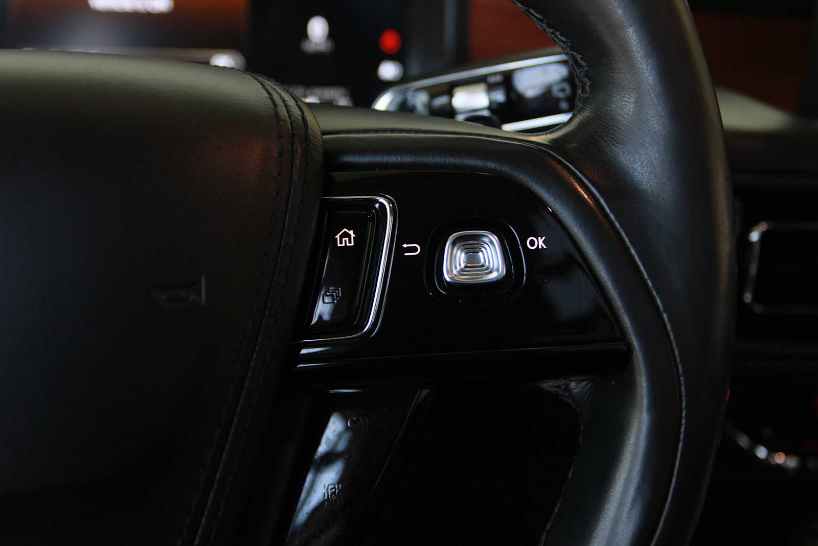 used 2020 Lincoln Aviator car, priced at $35,998