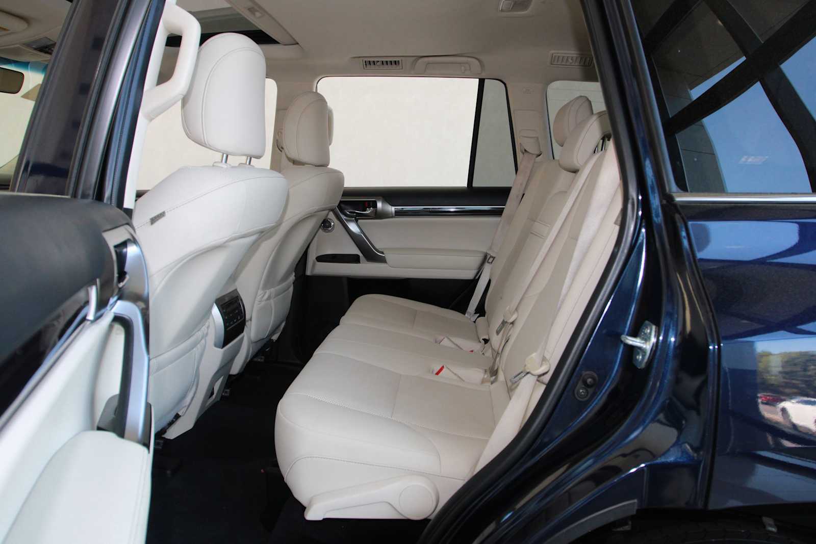 used 2022 Lexus GX 460 car, priced at $52,998