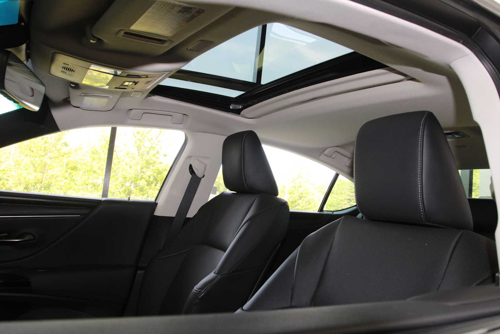used 2024 Lexus ES 350 car, priced at $42,998