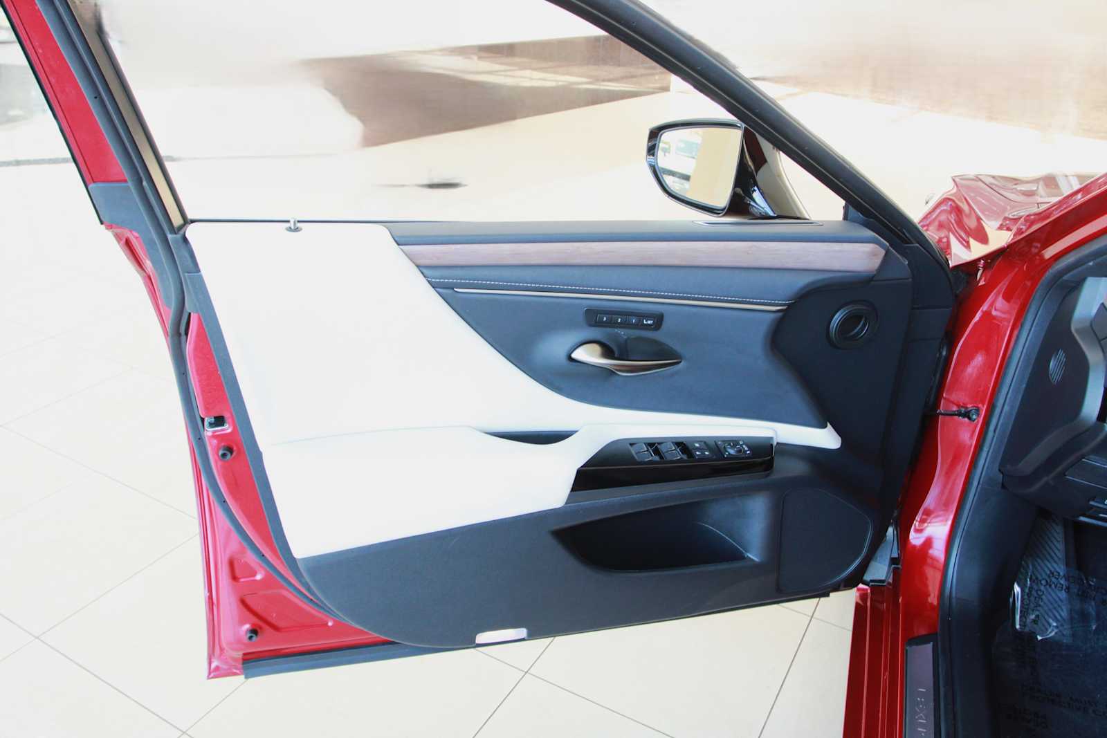 used 2024 Lexus ES 350 car, priced at $43,598