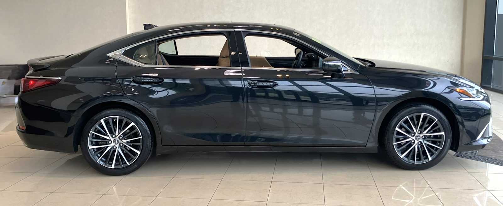 used 2022 Lexus ES 350 car, priced at $39,998