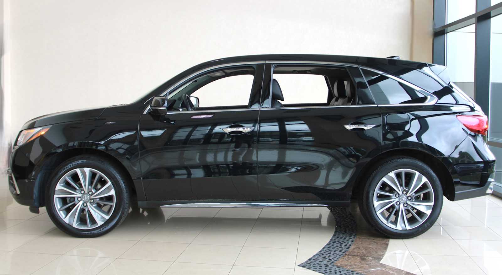 used 2018 Acura MDX car, priced at $24,998