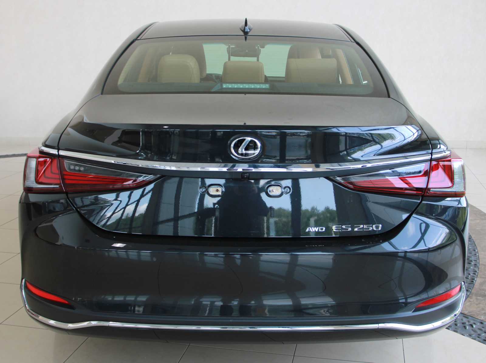 used 2022 Lexus ES 250 car, priced at $36,998