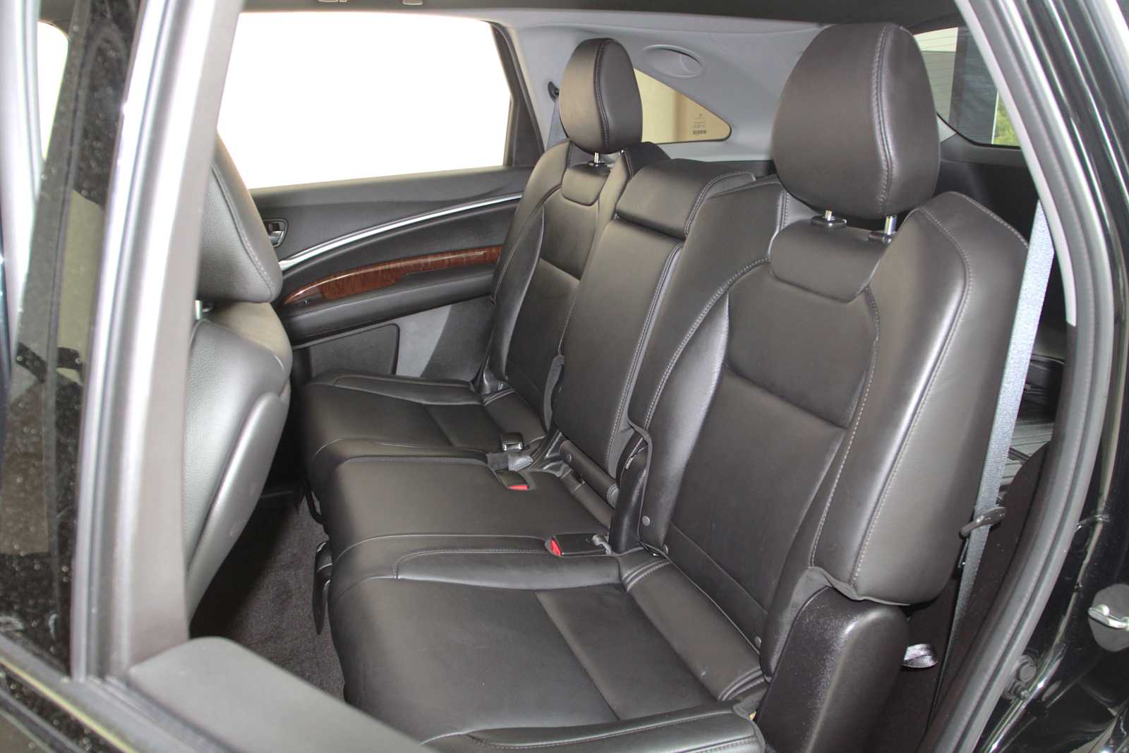 used 2018 Acura MDX car, priced at $24,998