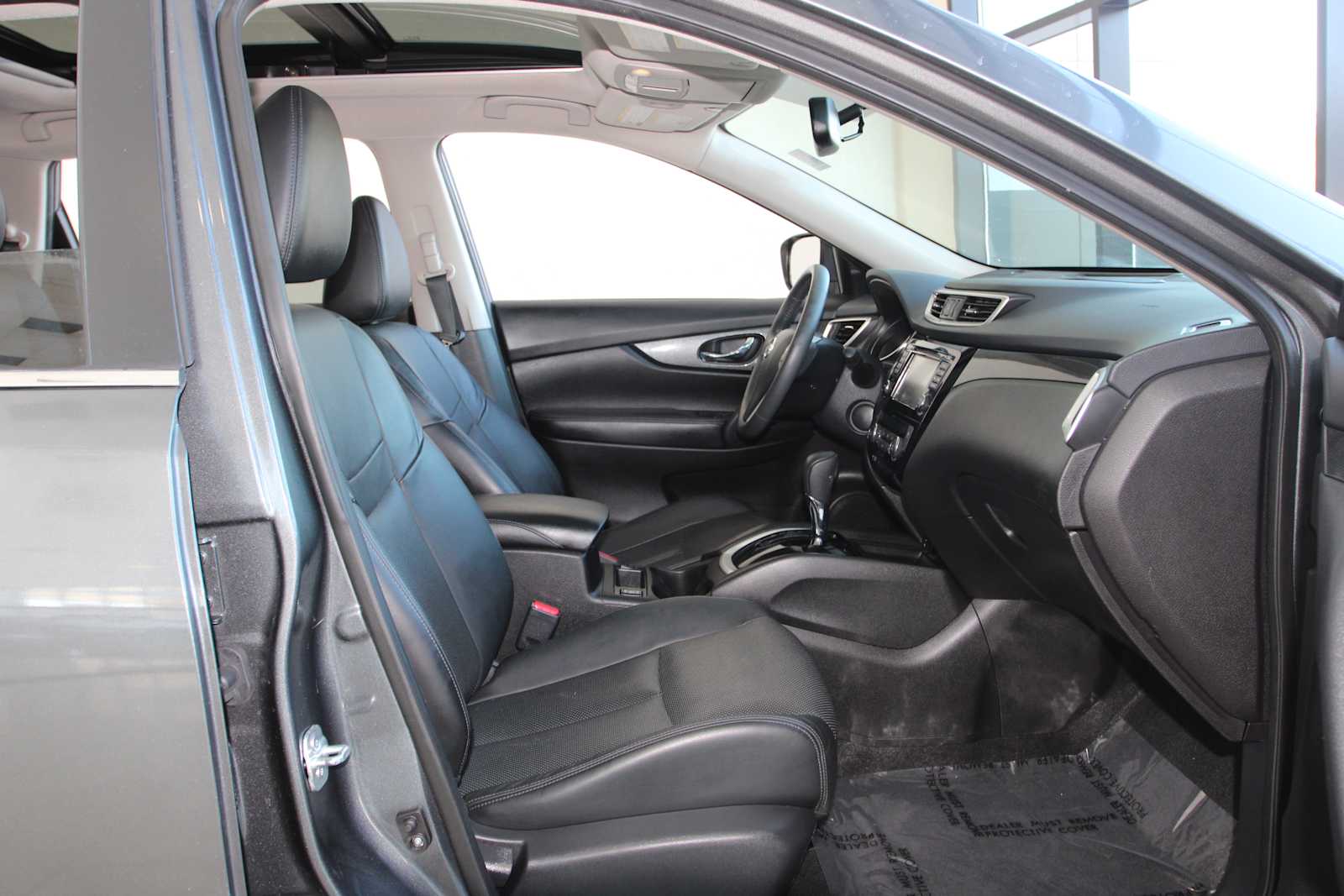 used 2015 Nissan Rogue car, priced at $13,798