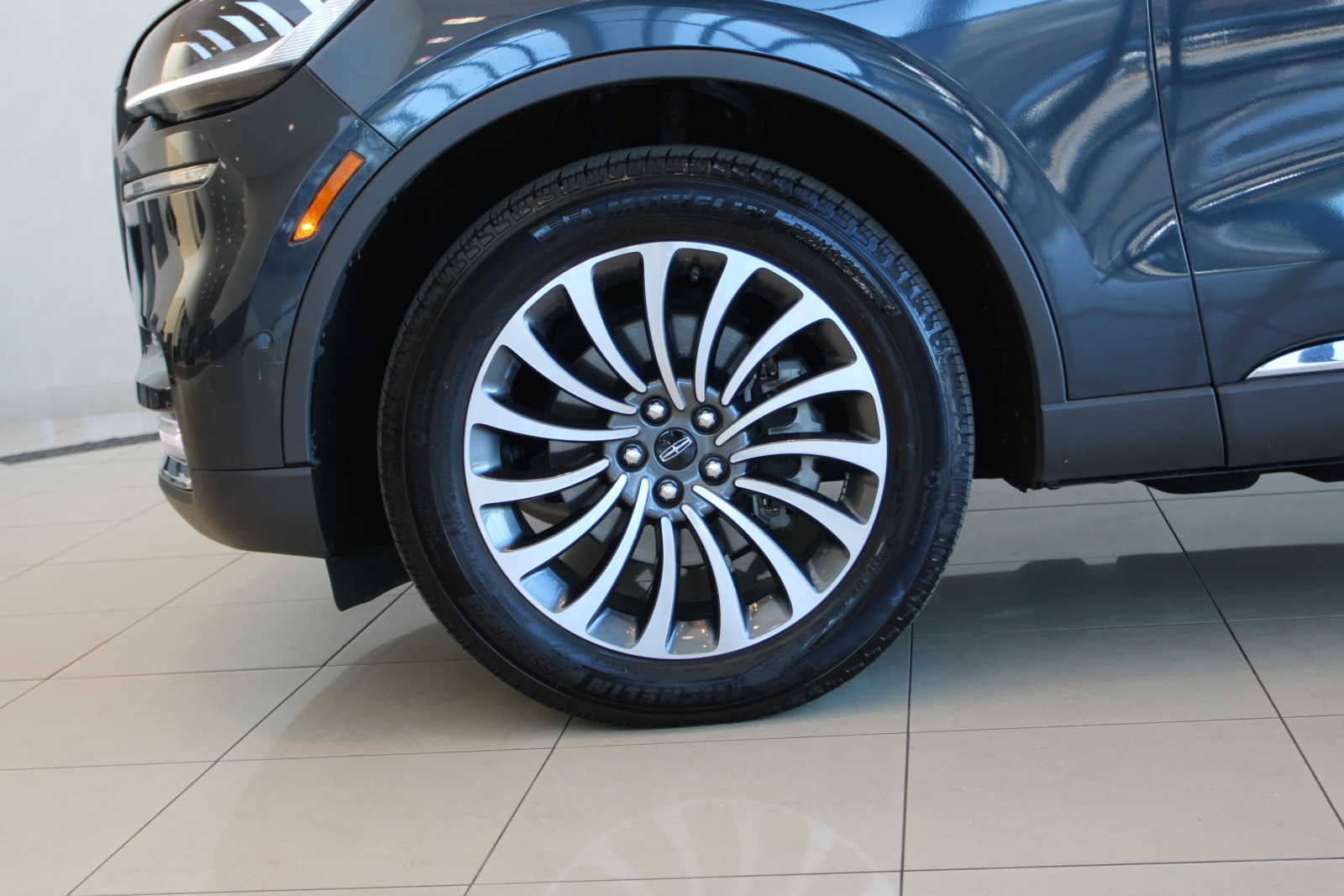 used 2021 Lincoln Aviator car, priced at $45,488