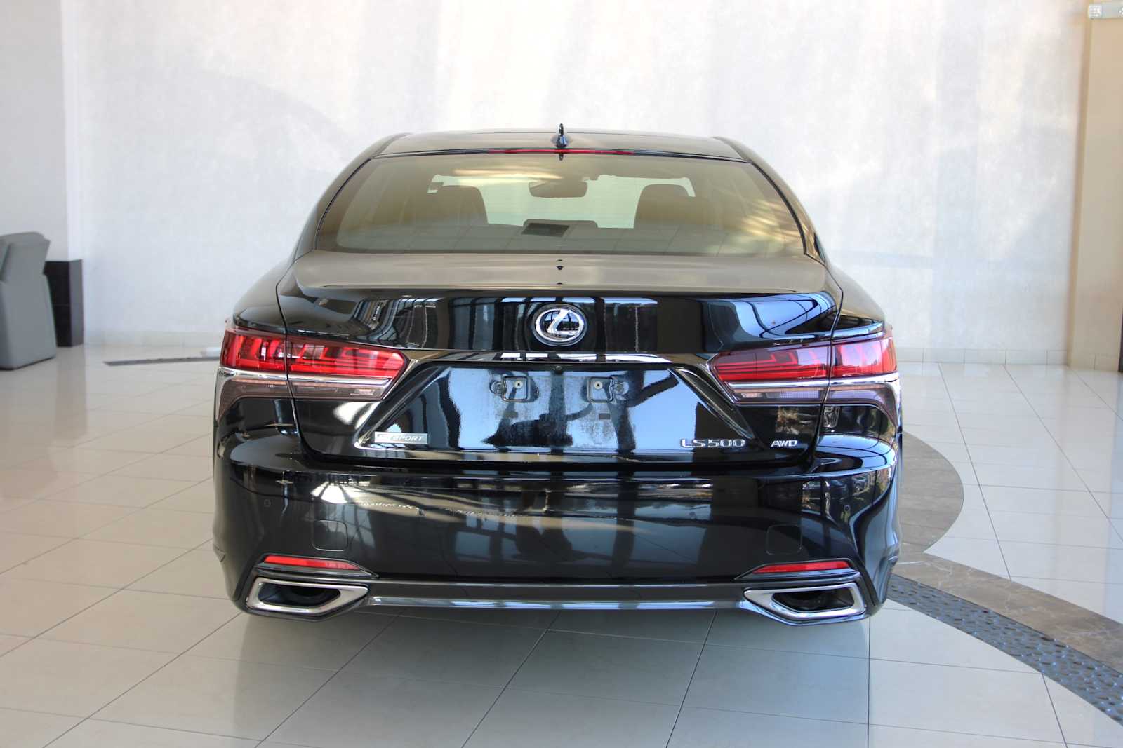 used 2018 Lexus LS 500 car, priced at $42,998